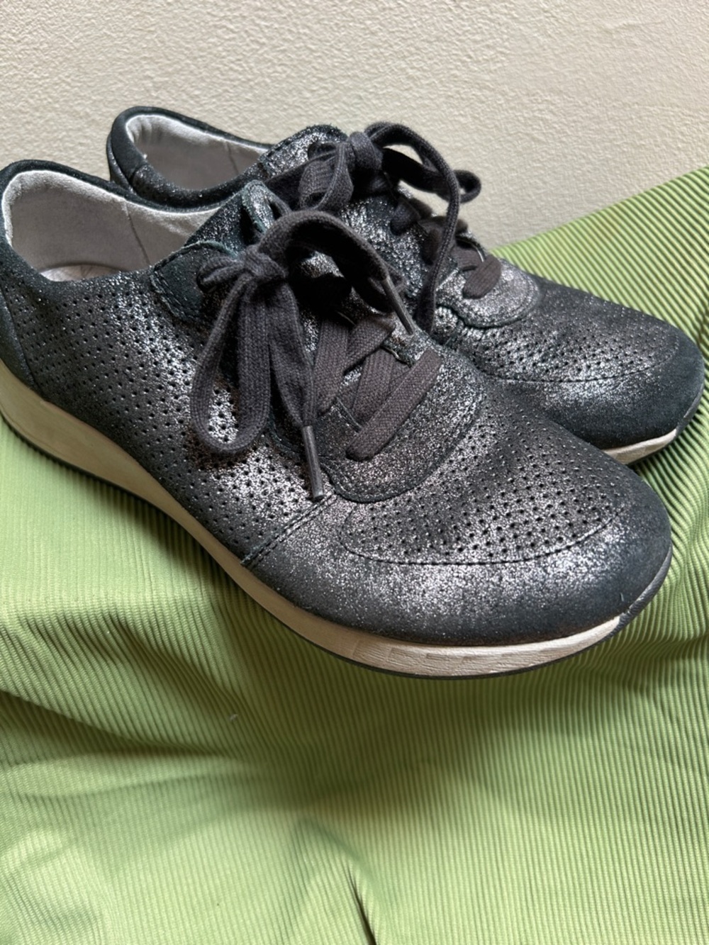 Dansko Christina Suede Leather Metallic Black Lace Up Sneaker EU 36 US 5.5- 6